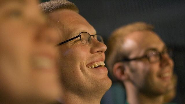 Como utilizar o humor para comunicar com sucesso