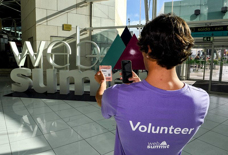 Web Summit: voluntariado ou exploração?