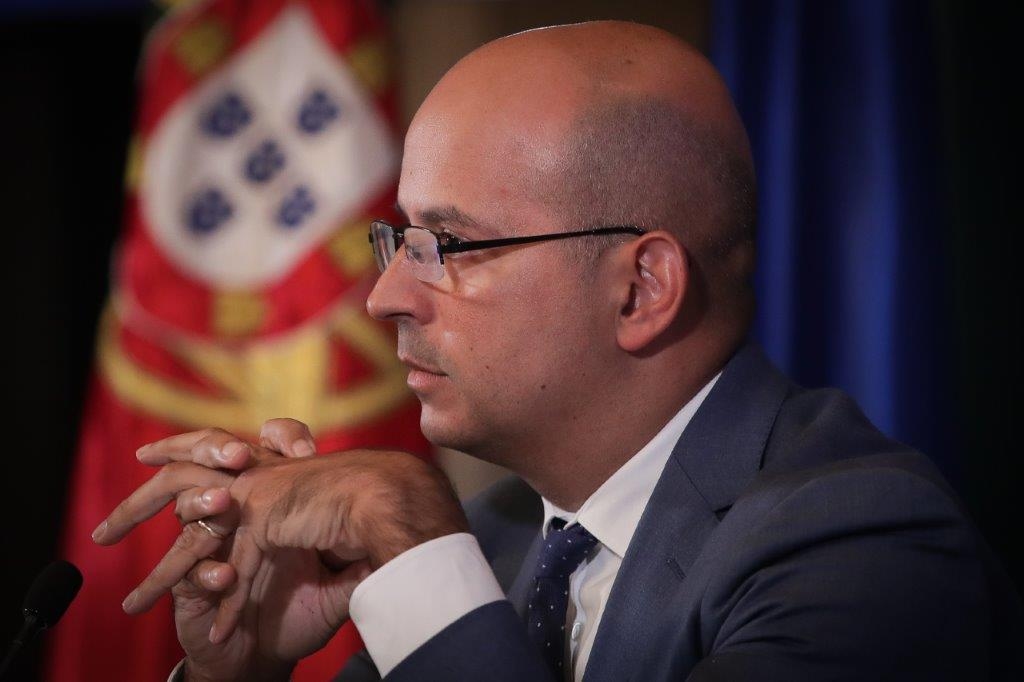 OE2022: Governo promete recuperação económica