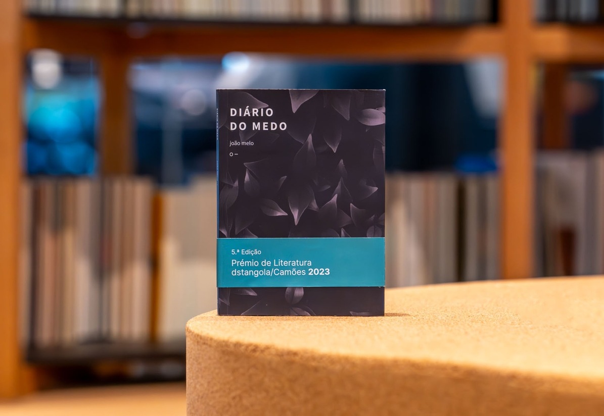 dstgroup Entrega Prémio de Literatura dstangola/Camões a João Melo