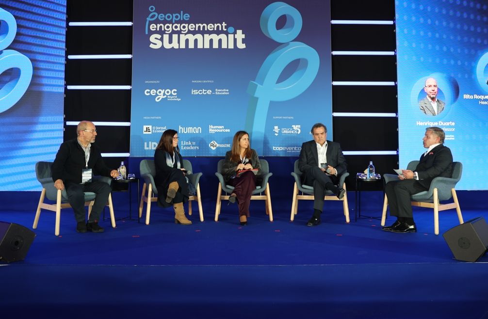 Bem-estar e IA redefinem o envolvimento dos trabalhadores