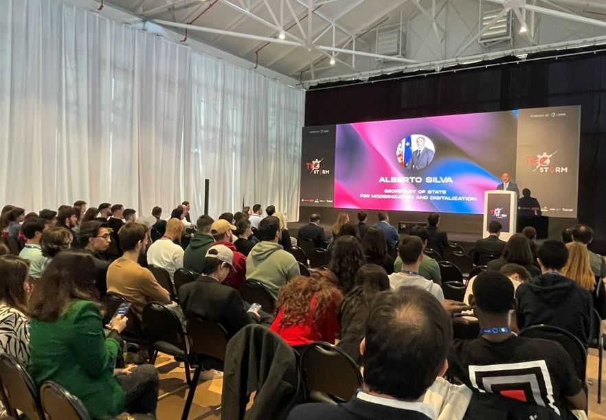 Universidade junta startups para debater aplicação da IA