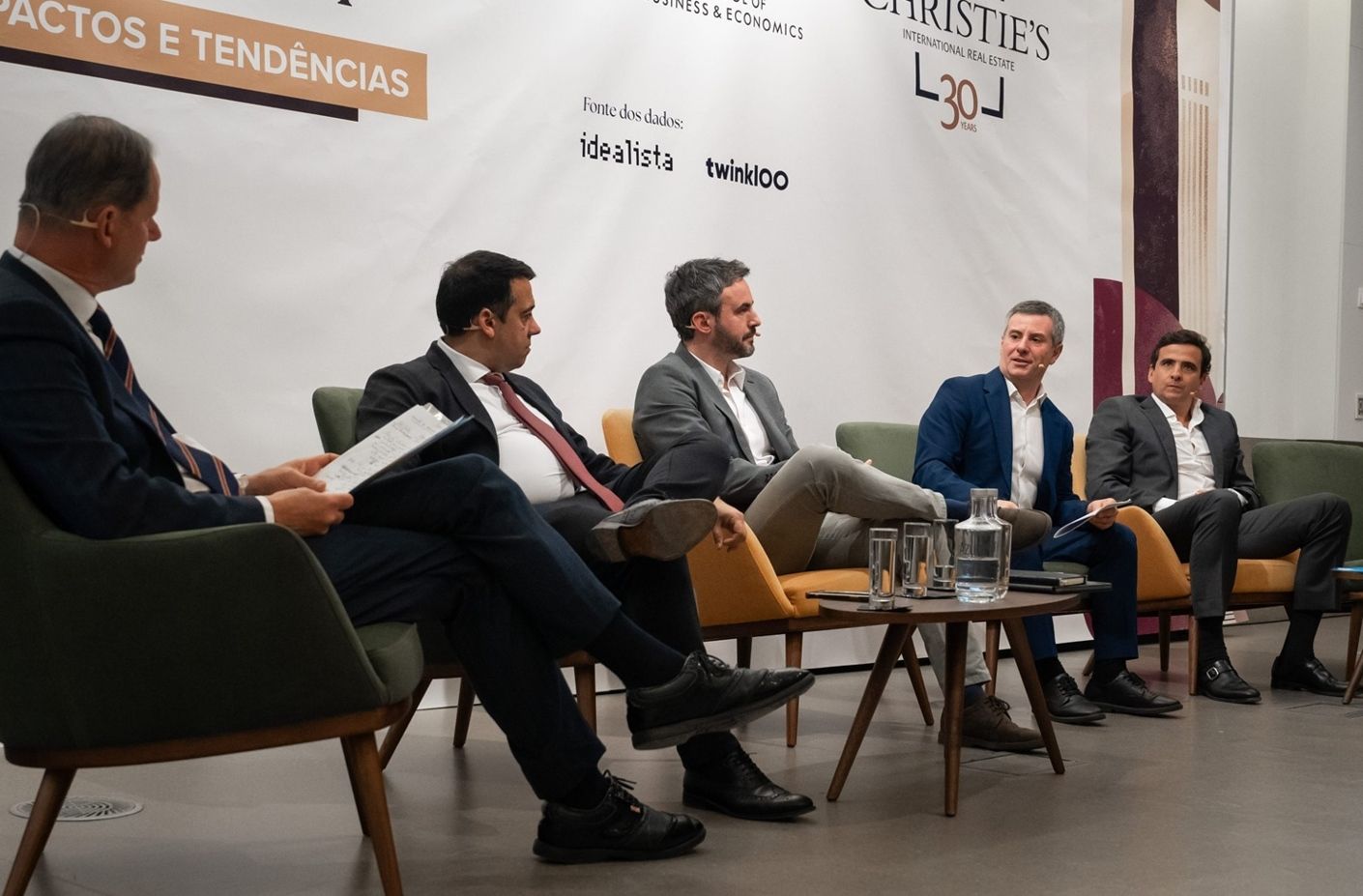 Procura imobiliária sobe e agrava pressão nos preços