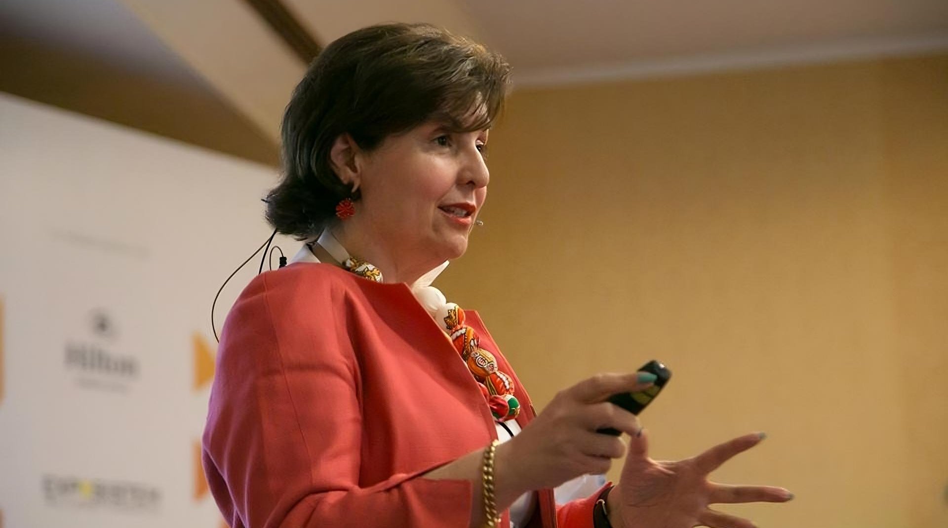 Linda Pereira Leads G100 Leadership Summit: International Conference of Female Leaders