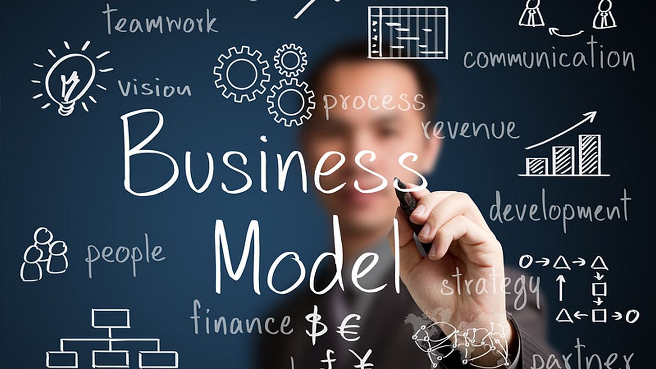 How to build a successful digital business model?