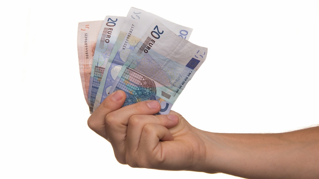 Escolha a estratégia de crowdfunding mais indicada para si