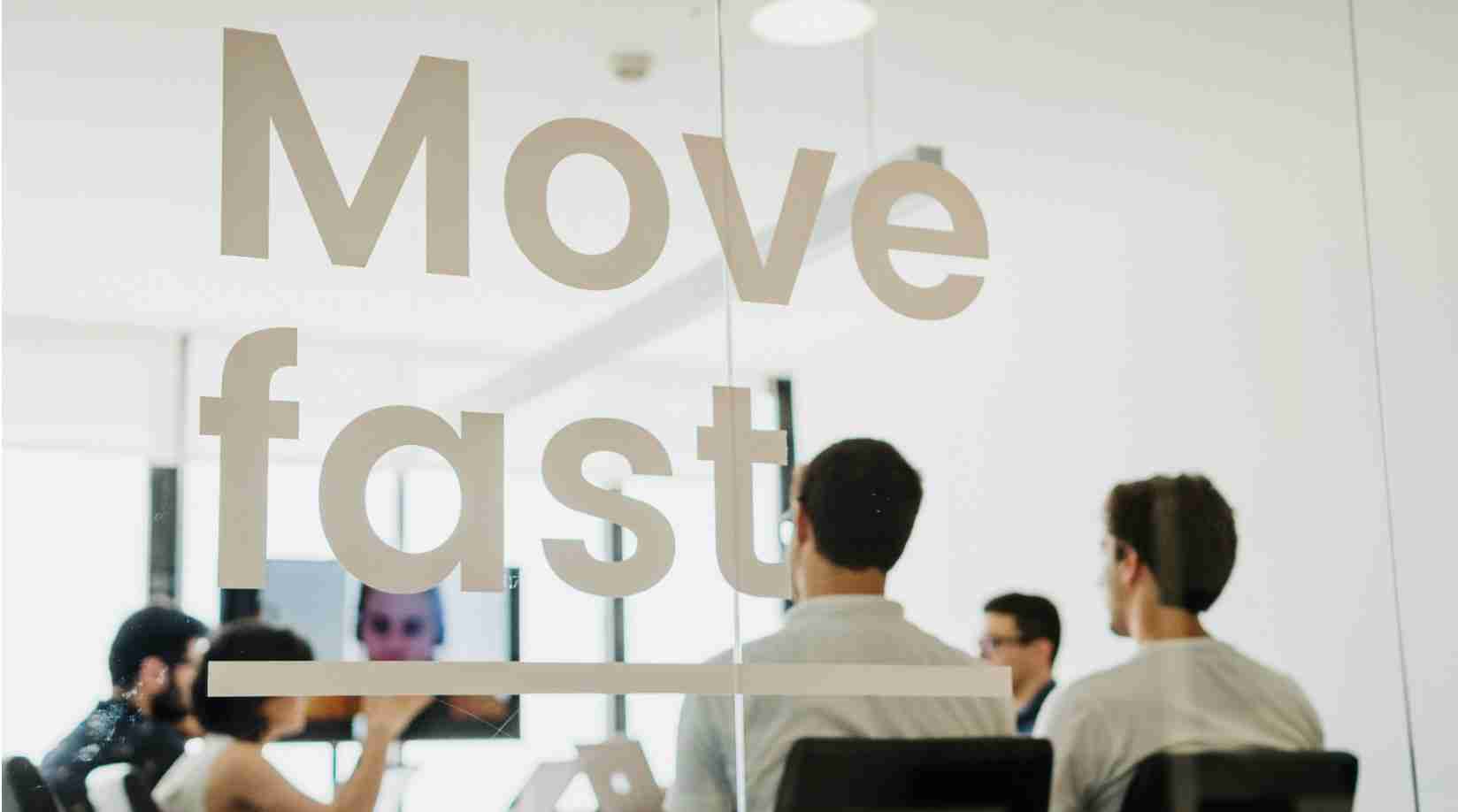 Talkdesk promove programa de estágios de verão