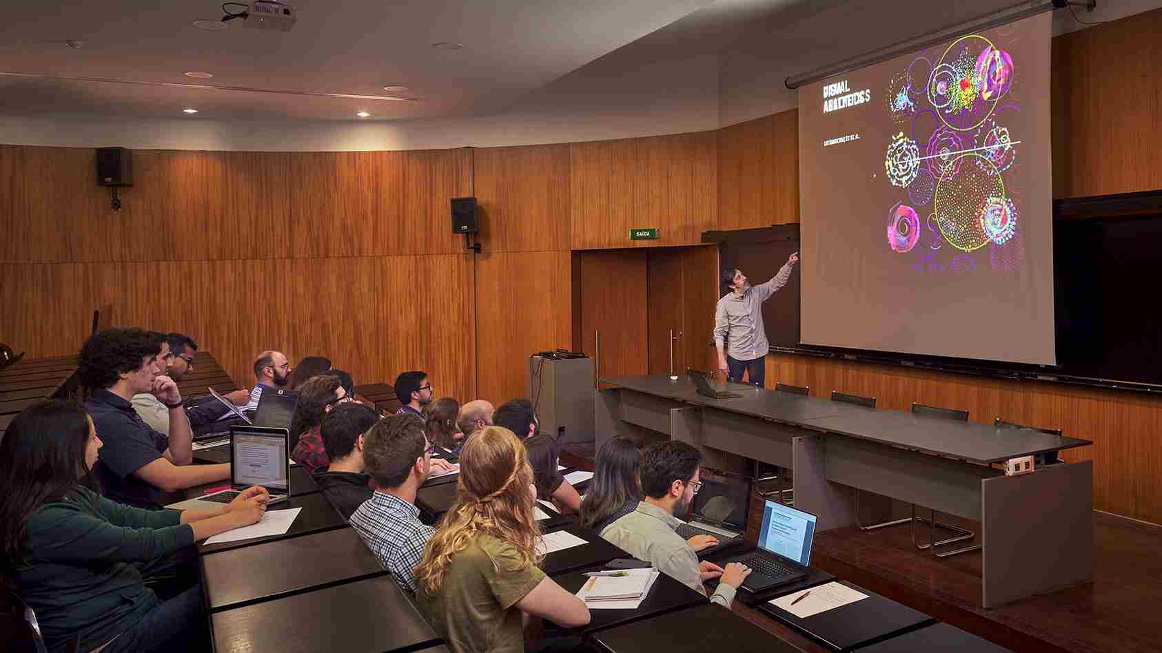 Universidade de Coimbra abre cursos de Engenharia e Ciência de Dados
