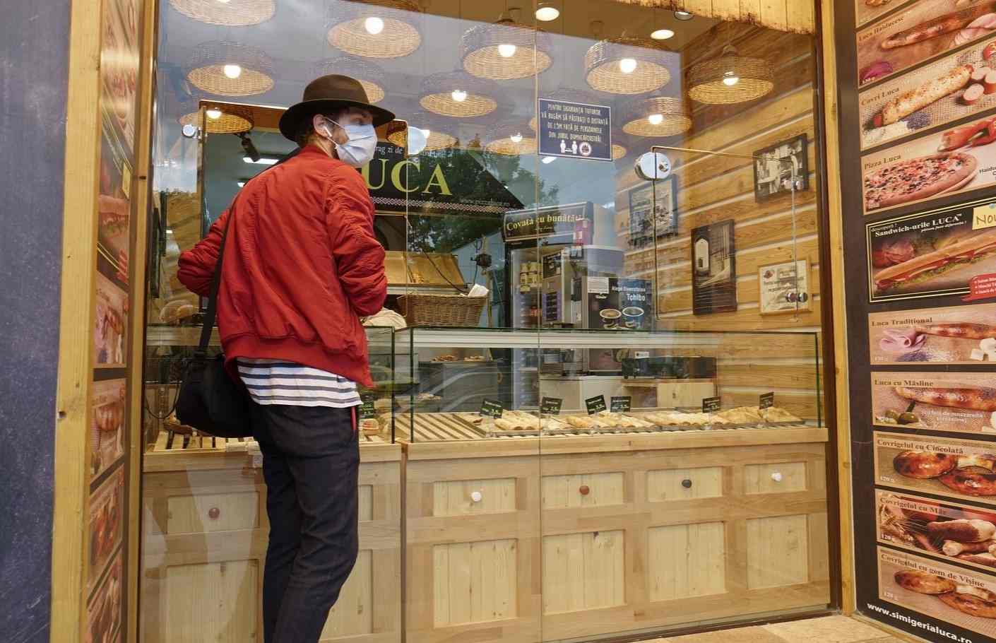 Centros Comerciais com 99% das lojas a funcionar