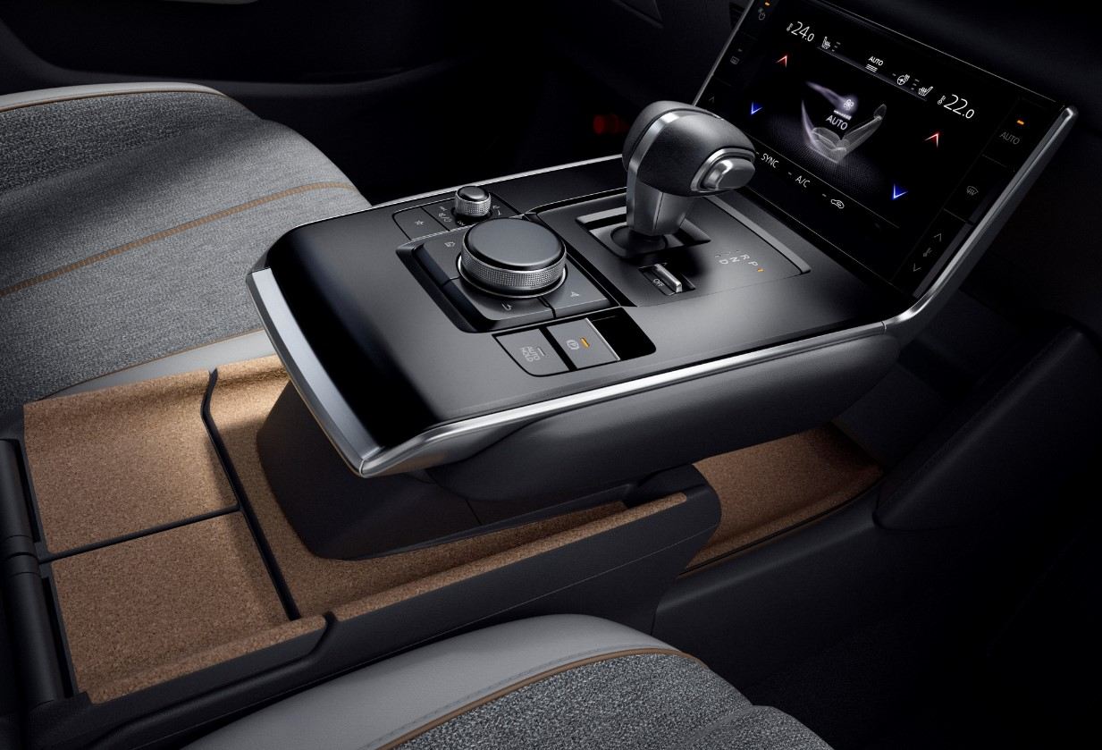 Cortiça portuguesa reveste interior do novo Mazda elétrico