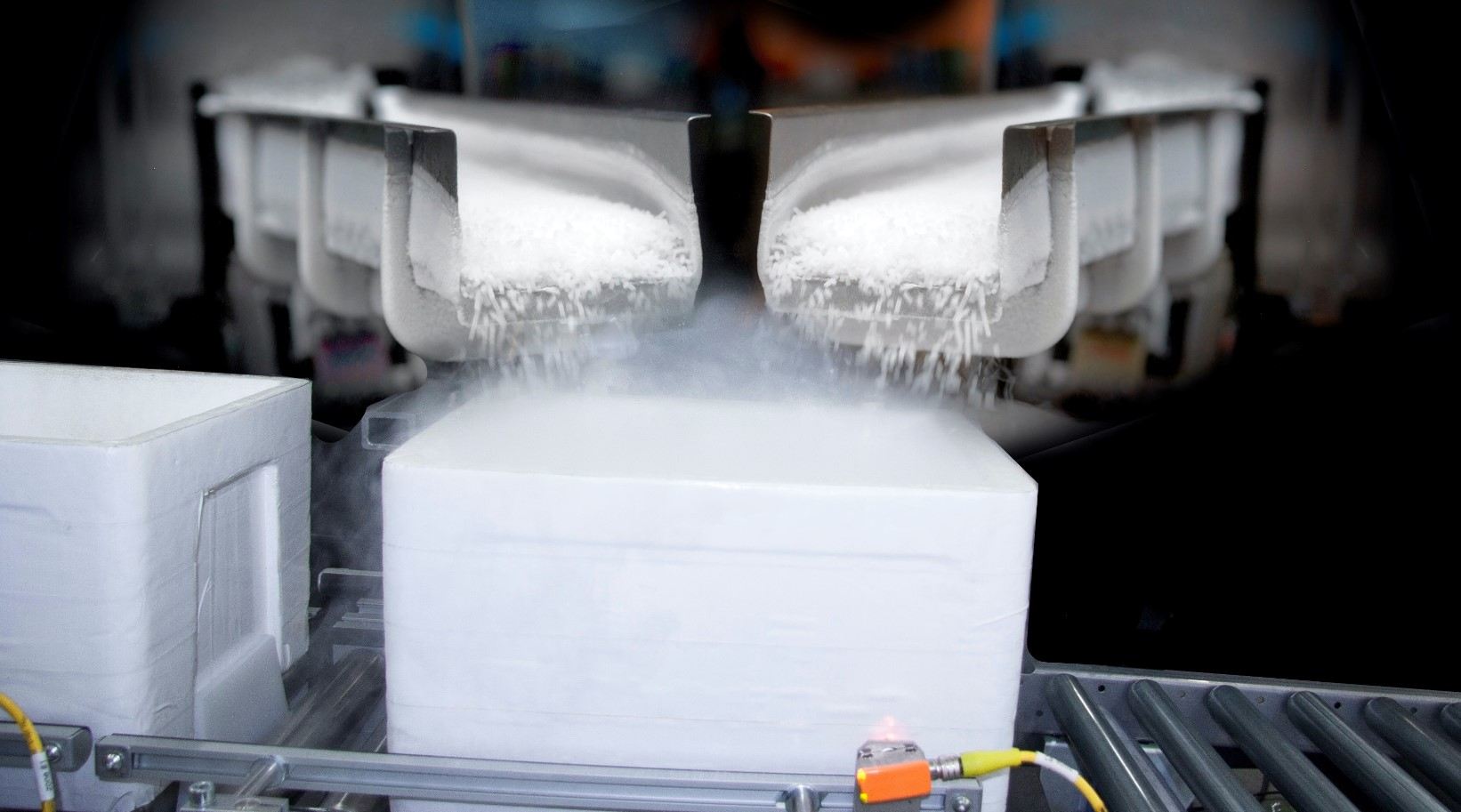 Cold Jet fornece gelo seco para conservar vacinas