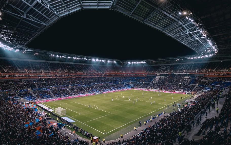 Clubes europeus perdem mais de 2 mil milhões de euros com a pandemia