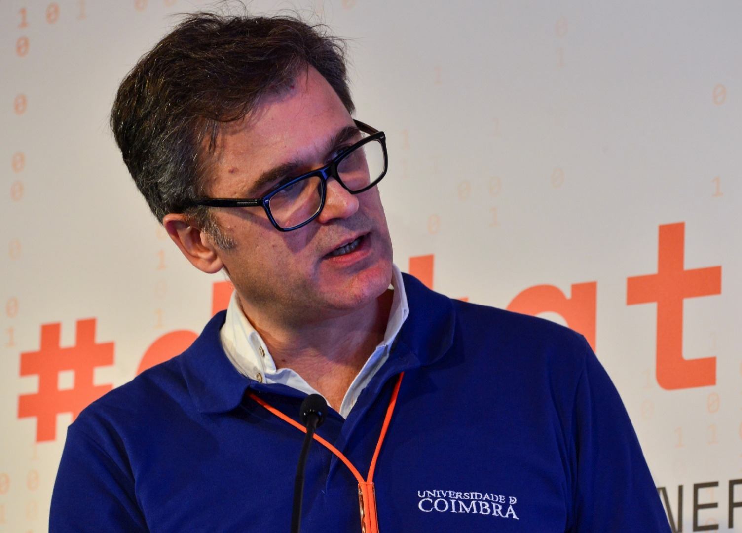 Investigadores portugueses criam sistema para descontaminar máscaras Covid-19