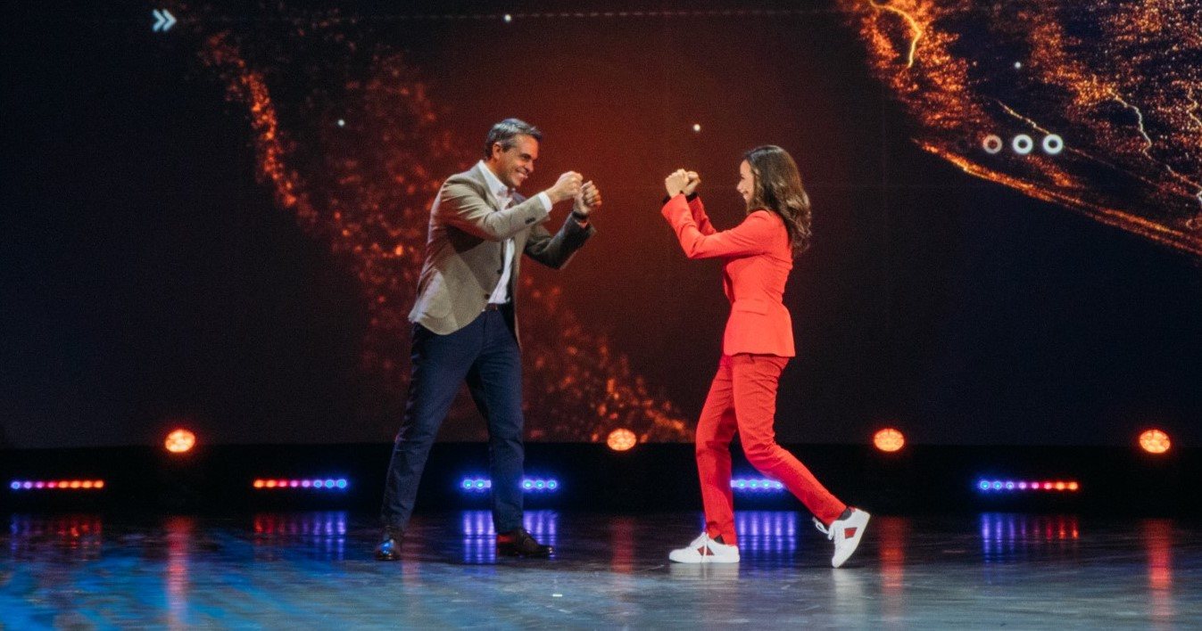 Building The Future atrai 21 mil participantes