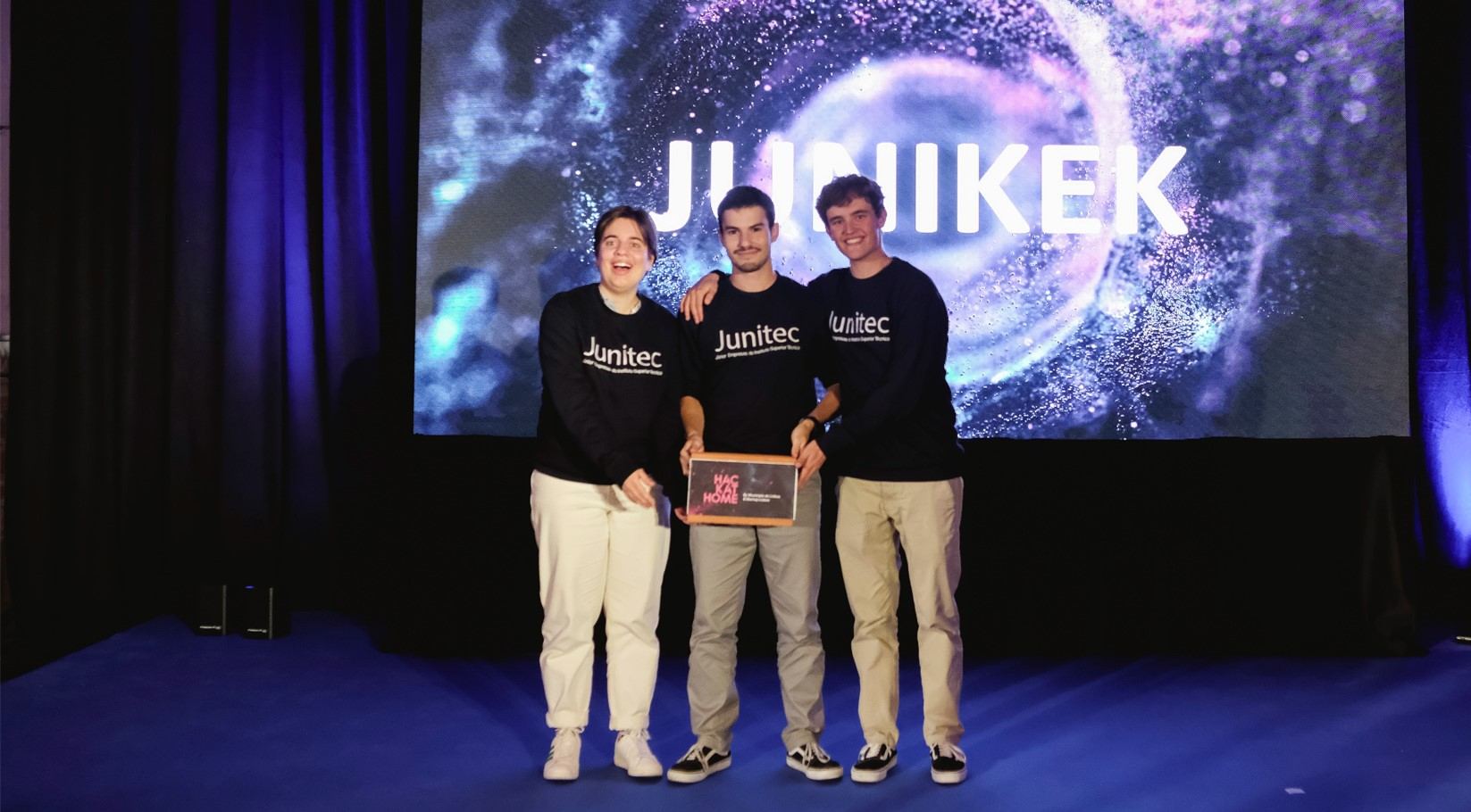 Junikek vence HACKATHOME da Startup Lisboa