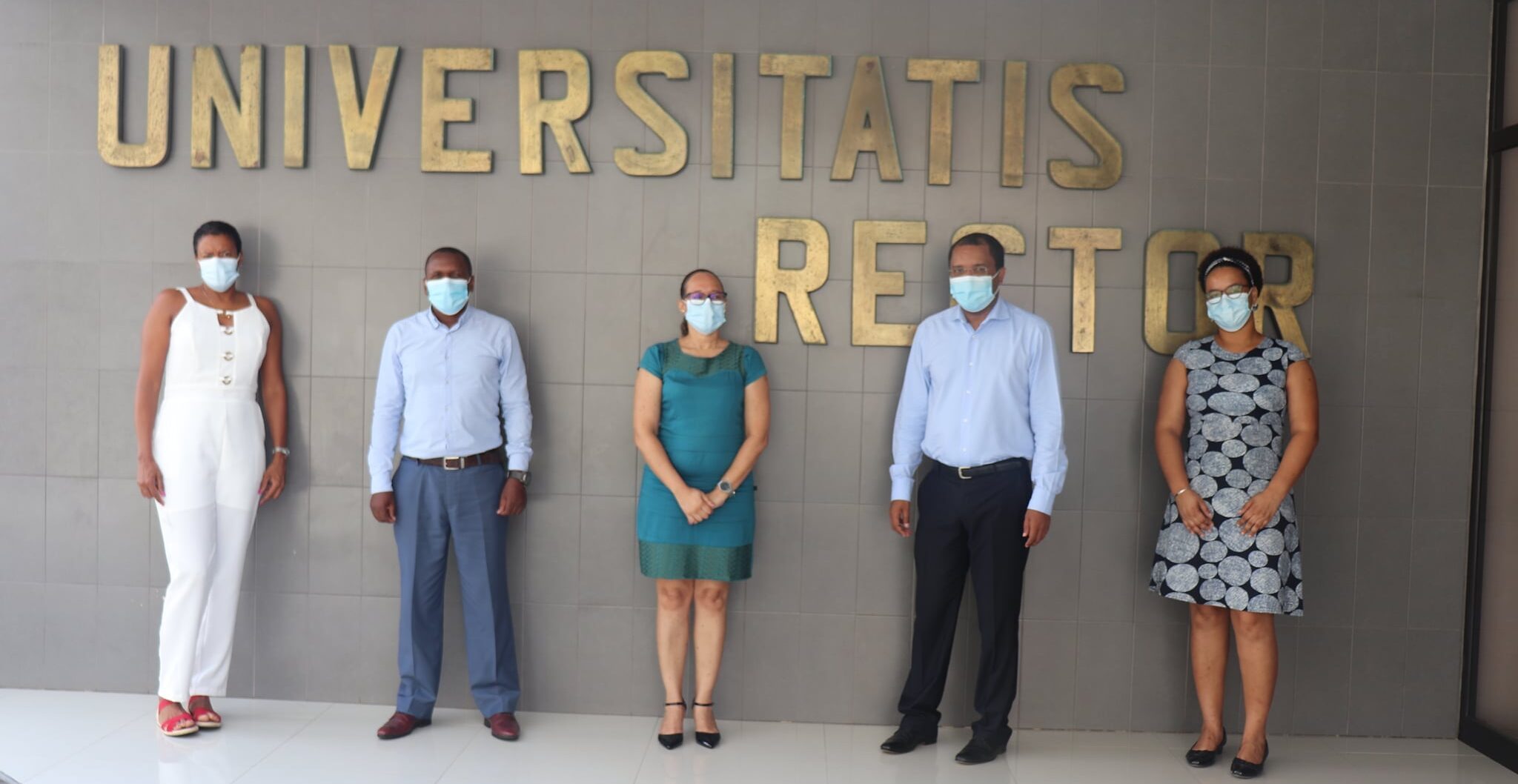 Universidade do Mindelo e VisionWare assinam parceria