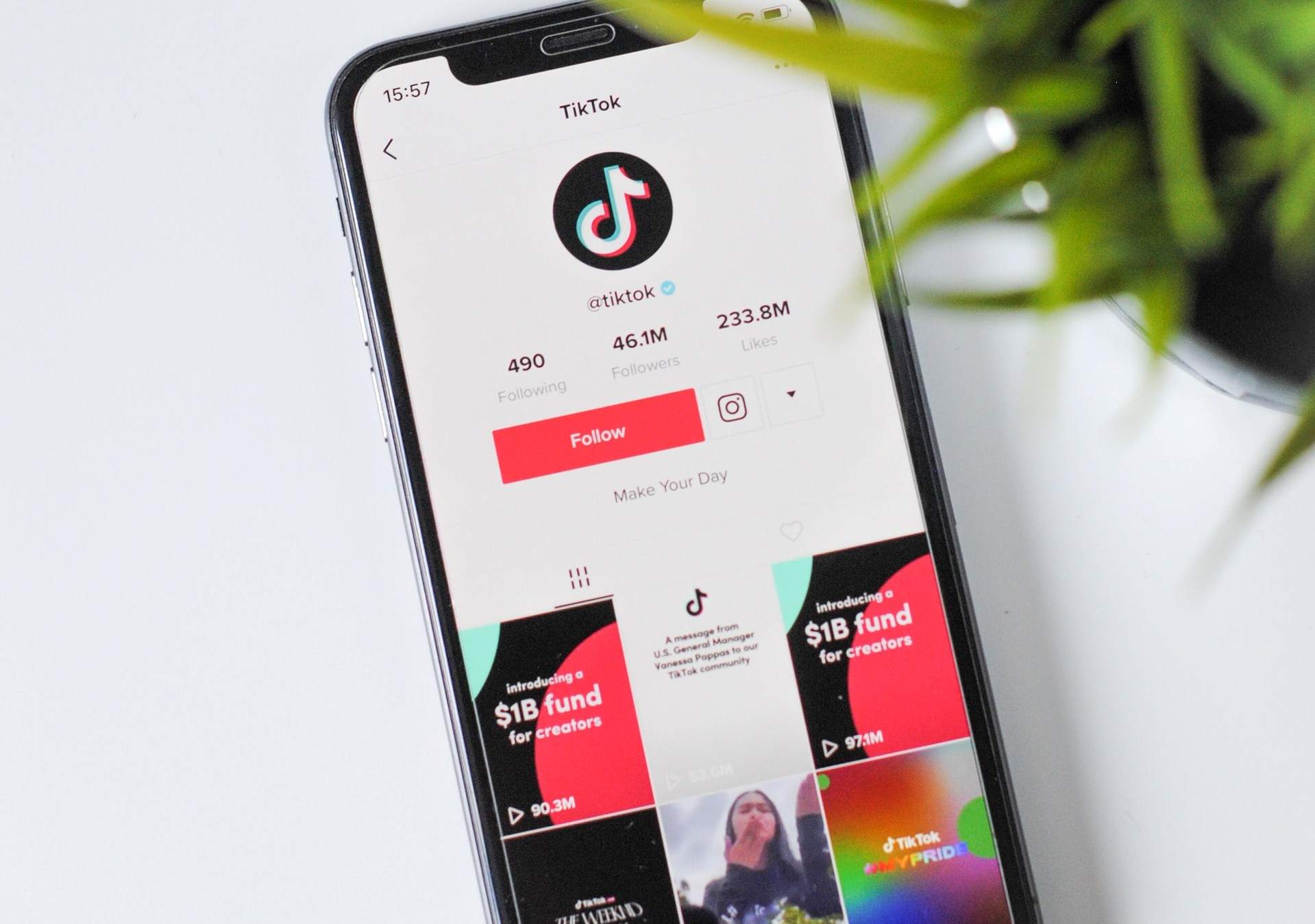 TikTok e Shoppertainment: O Futuro do Marketing B2B em 2025