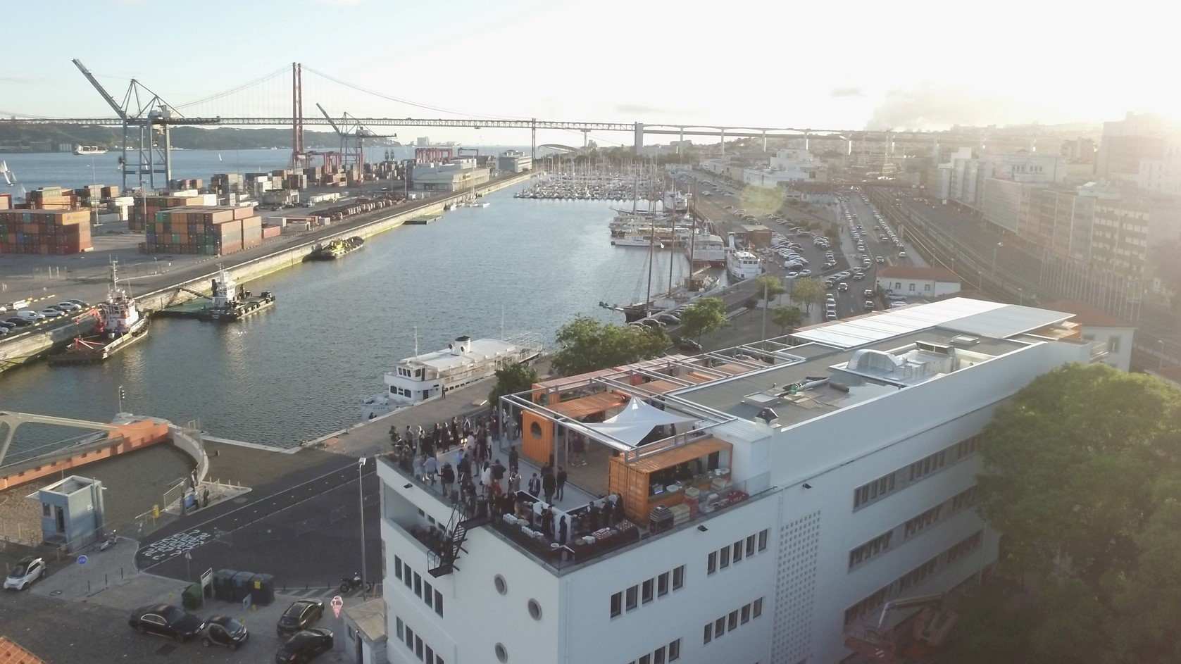 LACS Assinala Dia Internacional do Coworking com Semana de Acesso Gratuito