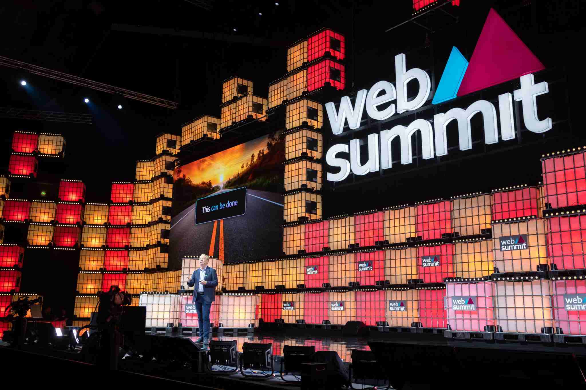 Web Summit: Presidente da Microsoft apela à criação de “nova convenção climática”