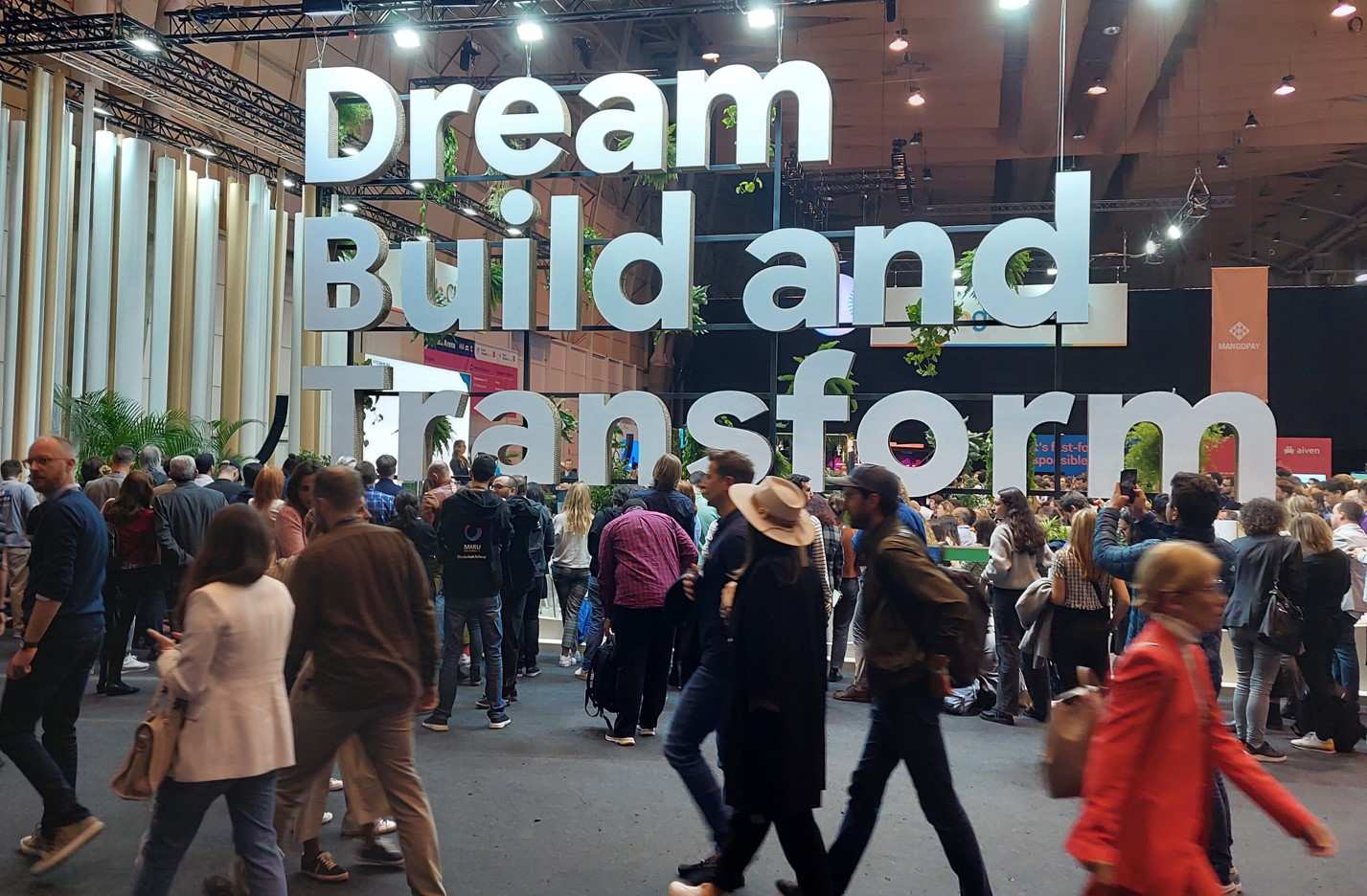 Candidaturas abertas para o Road 2 Web Summit 2025