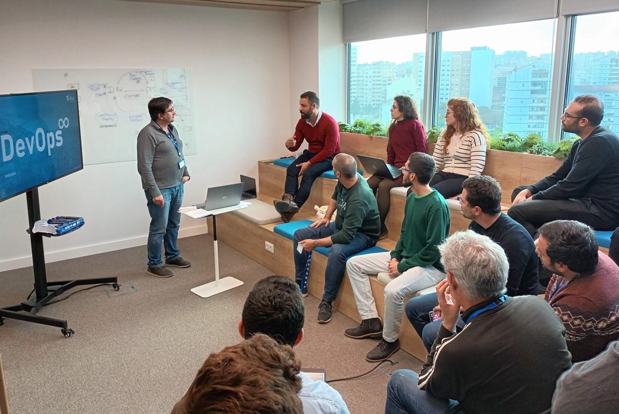 KLx Celebra Cinco Anos com Expansão da Equipa e Turnover Inferior a 10%