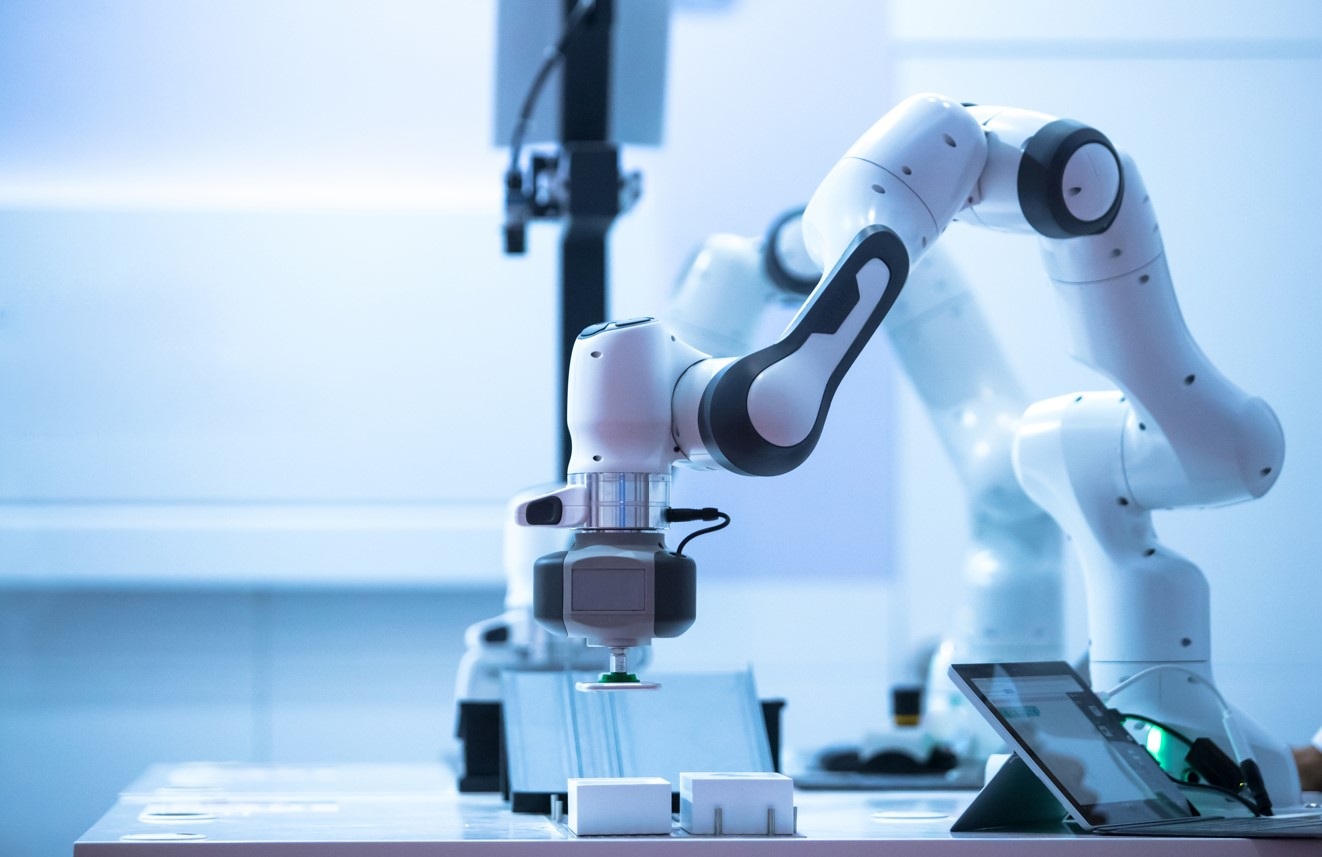 Startups e PMEs da UE Testam Soluções de IA e Robótica na Área da Saúde