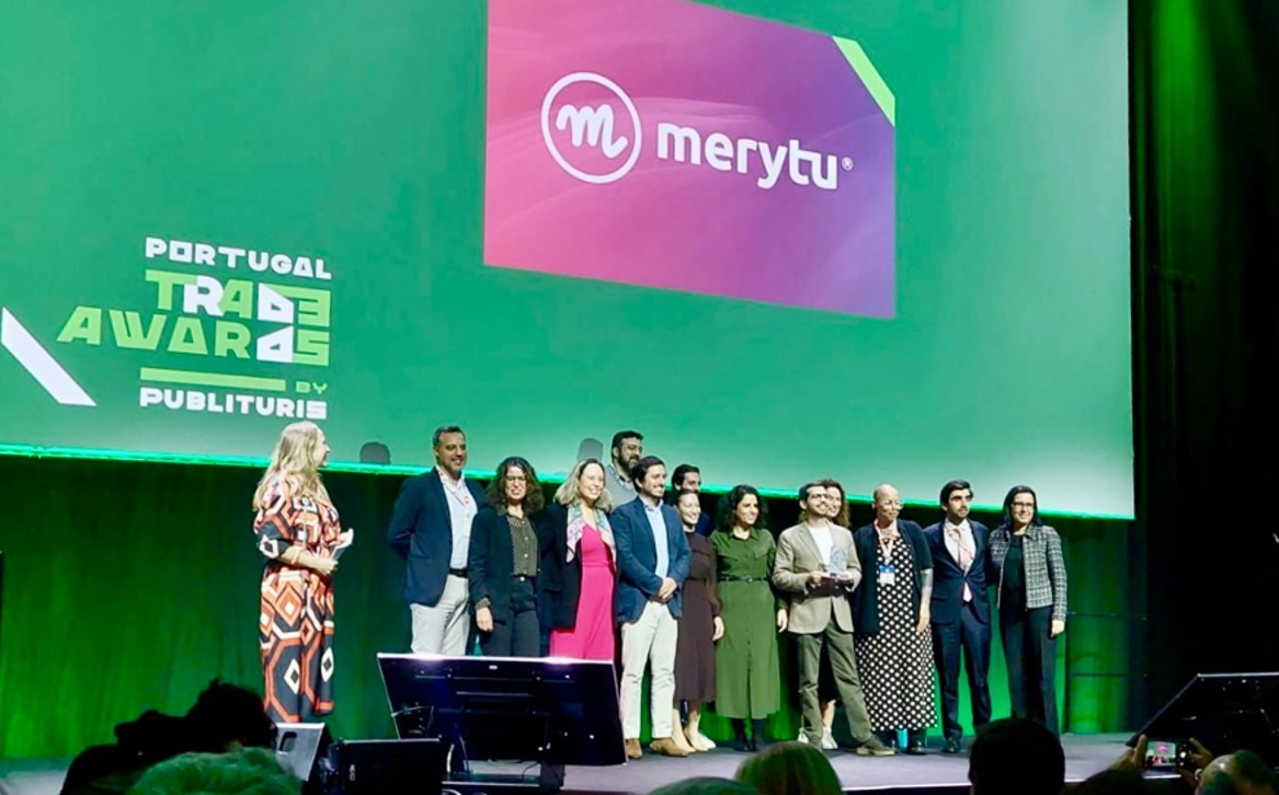 Merytu Recebe Prémio de 