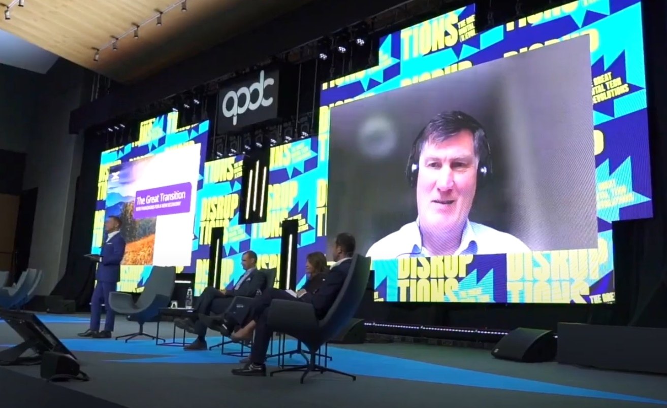 APDC adia Digital Business Congress para julho