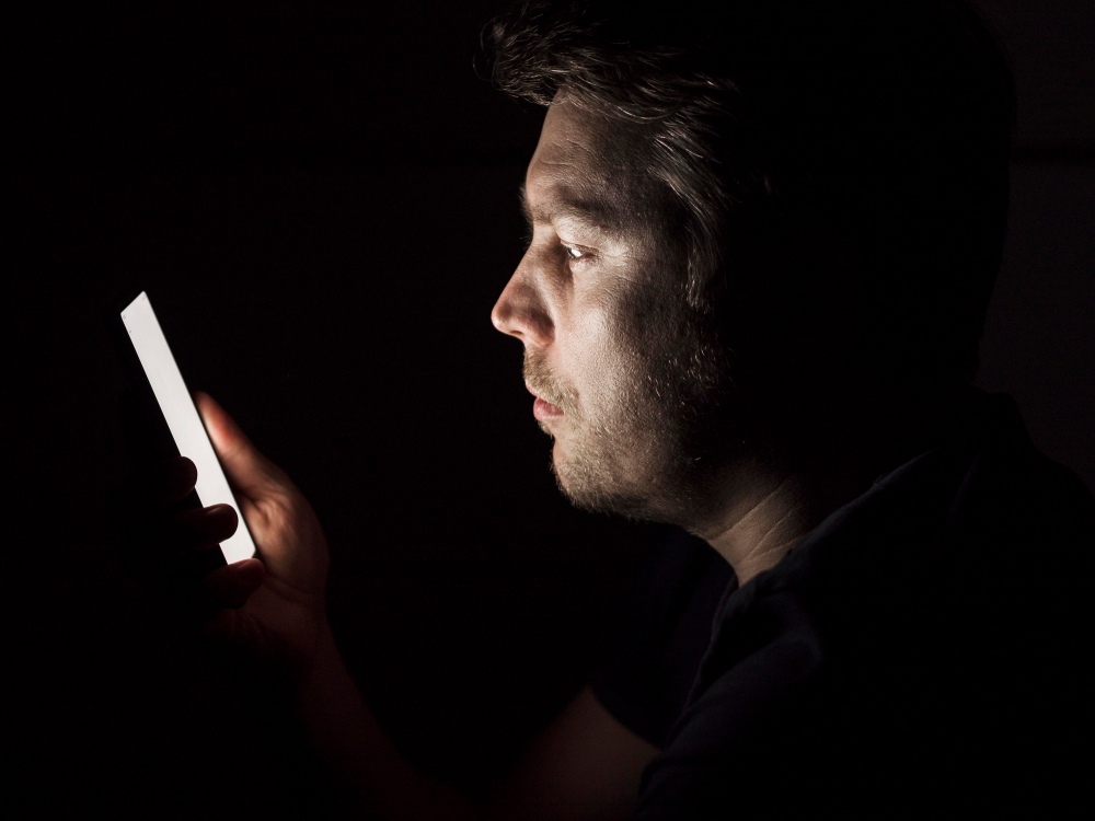 Espelhamento de Telemóveis: Um Novo Risco de Segurança