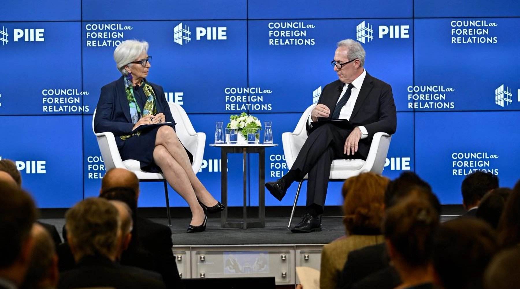 UE vs. EUA: Uma Nova Divisão Económica Impulsionada pela IA?