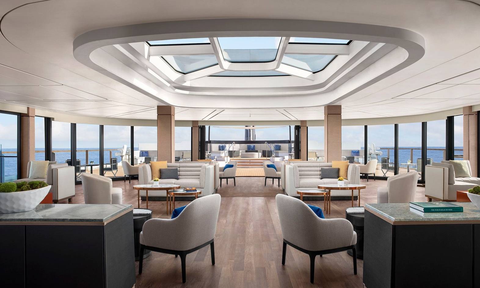 Premium Hotel Interiors Vai Remodelar Lounges  da Emirates