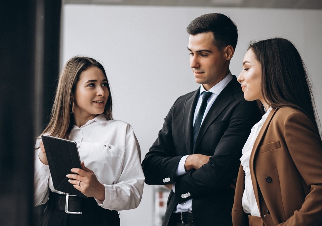 Universidade de Coimbra Convida Empresas para Colaborarem com Estudantes de MBA