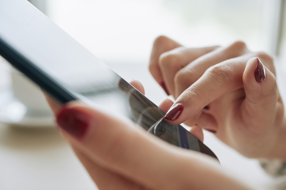 Inteligência Artificial Será Comum nos Telemóveis Computadores até ao Final de 2025