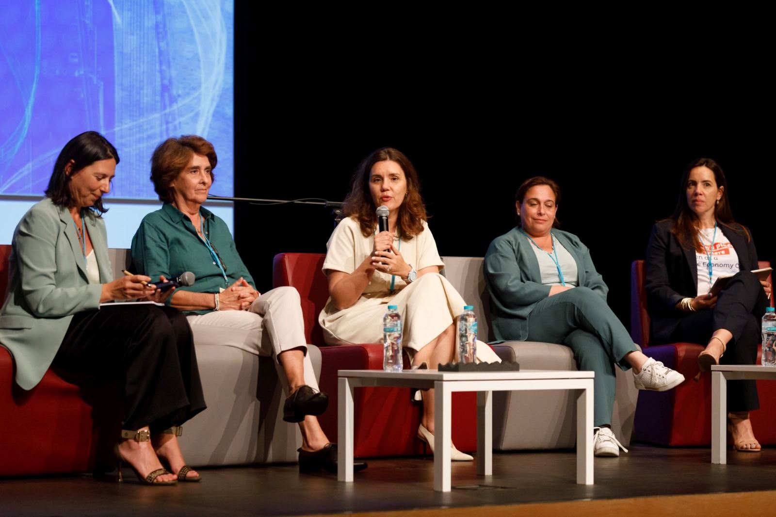 Fusion: Conferência na NOVA FCT Explora a Interseção entre Arte, Ciência e Tecnologia