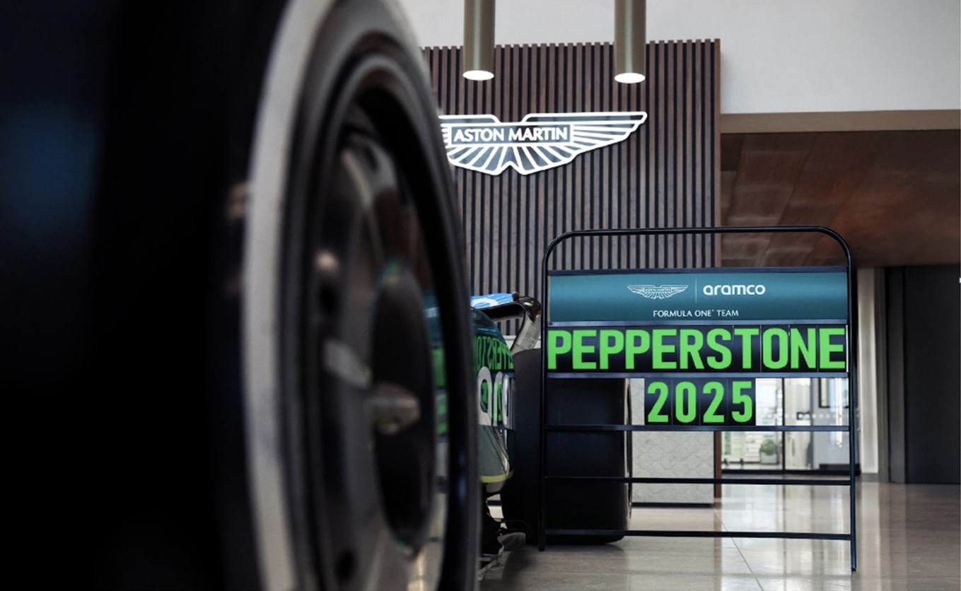 Pepperstone e Aston Martin Aramco Celebram Parceria Estratégica na Fórmula 1