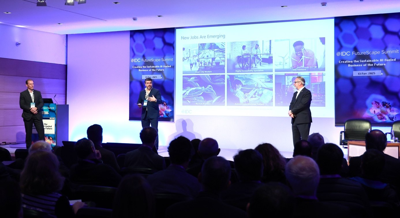 IDC prevê impacto económico global da IA superior a 7,6 biliões de dólares até 2027