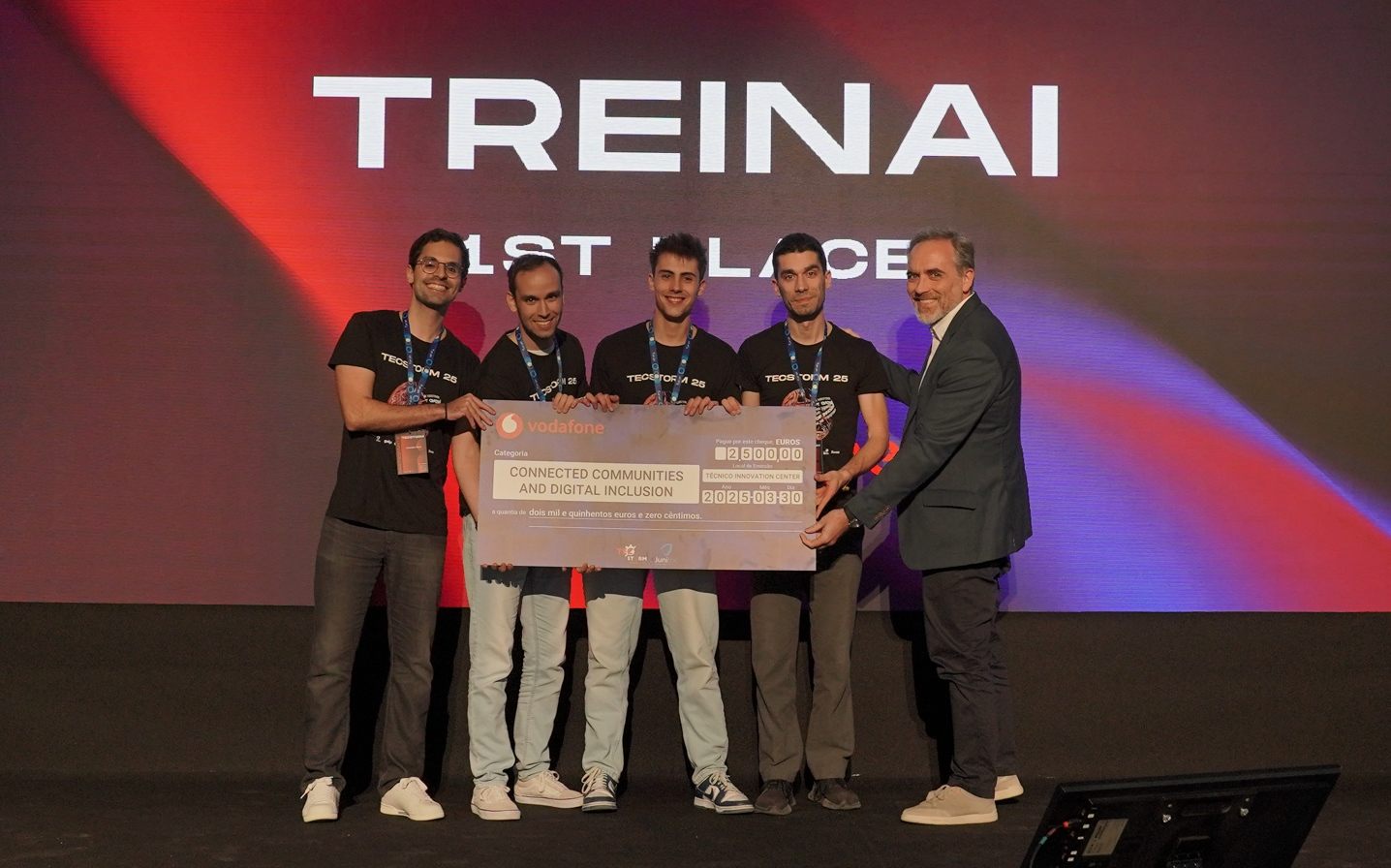 TecStorm 2025 premeia talento jovem e inovação tecnológica