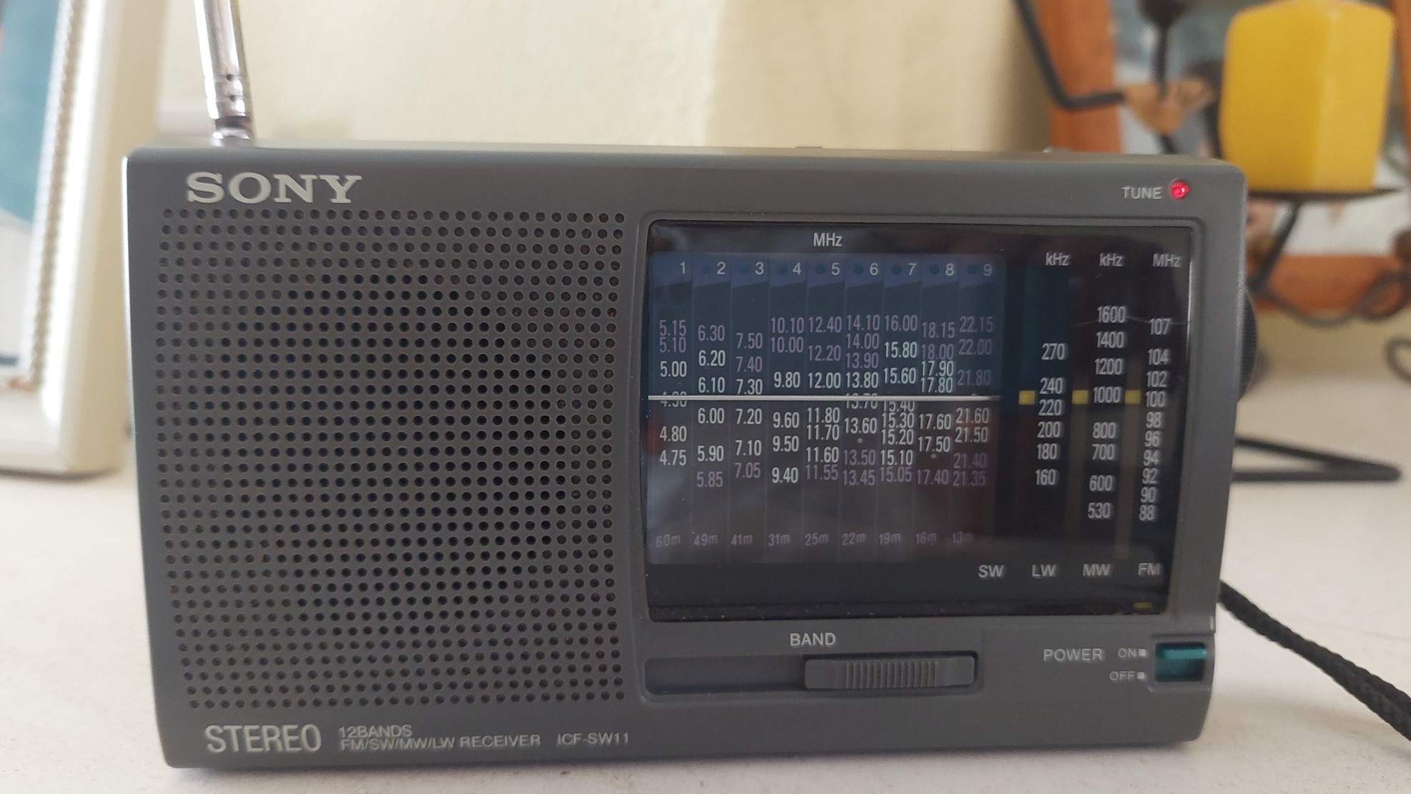 Apagão leva portugueses a correr para comprar rádios, powerbanks e fogareiros