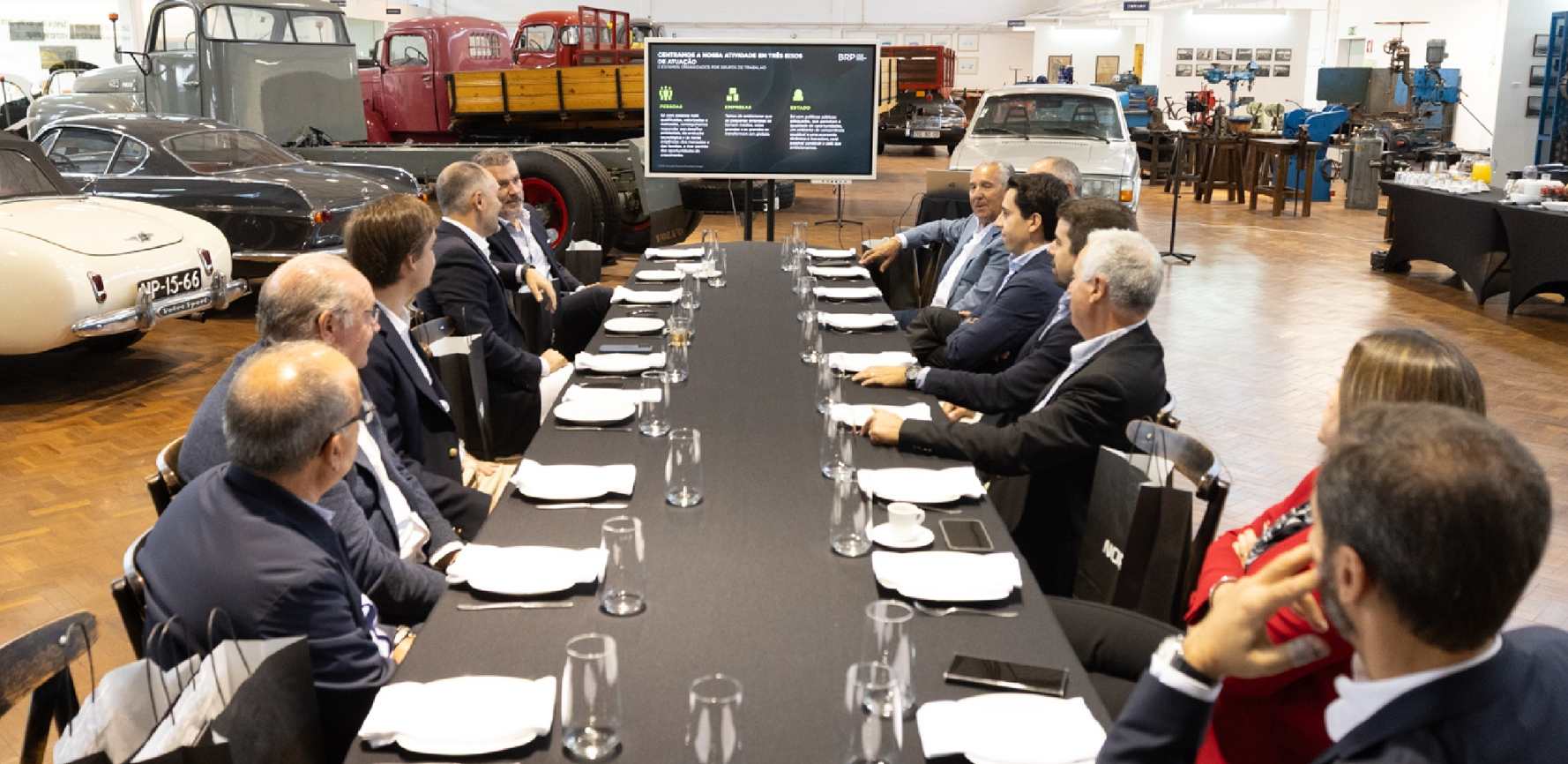 Nors promove partilha de práticas de gestão com líderes empresariais