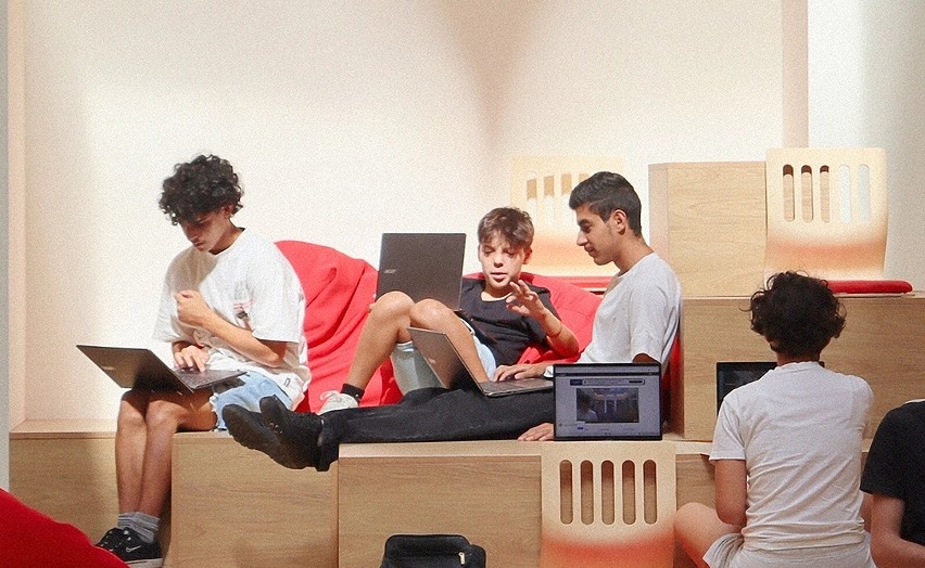 TUMO Porto inaugura centro para preparar jovens para o futuro