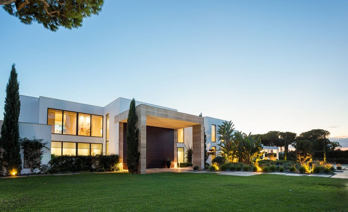 Imobiliário de Luxo: Falta de casas mantém pressão no mercado