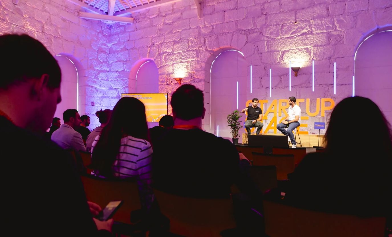 Fundadores de unicórnios e criador do Waze reúnem-se no Porto