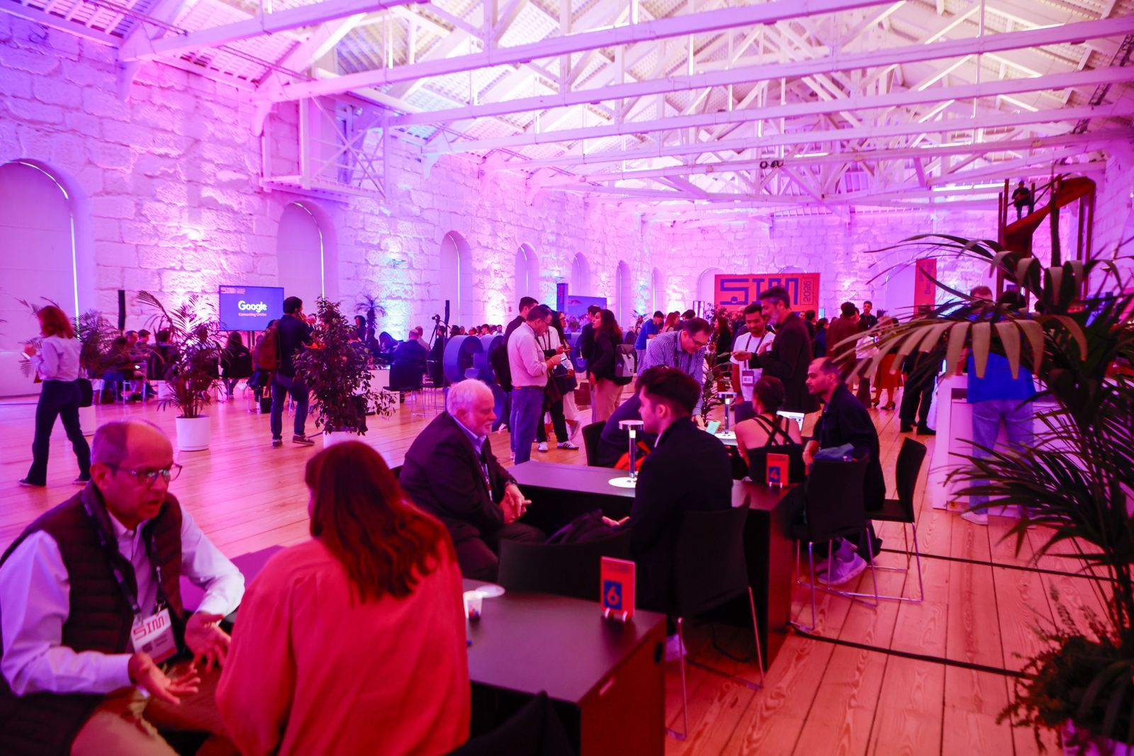 Startups europeias discutem escala e IA no Porto
