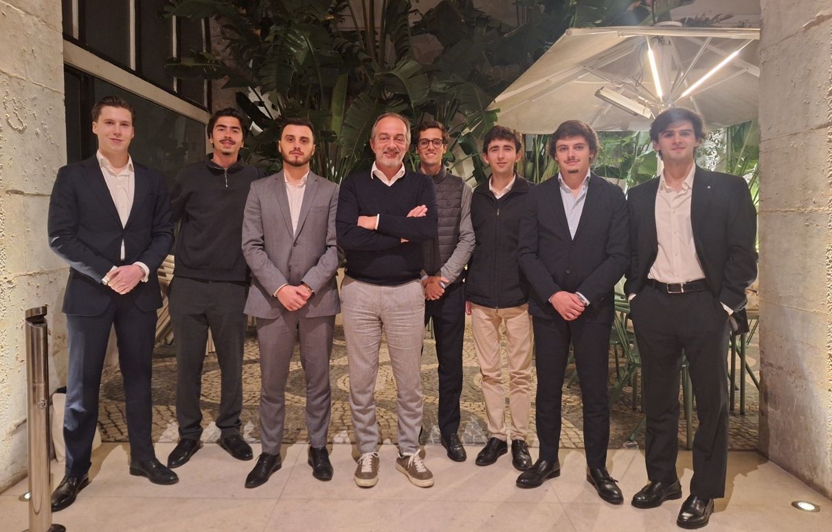 Alunos da Católica Lisbon vencem desafio de investimento